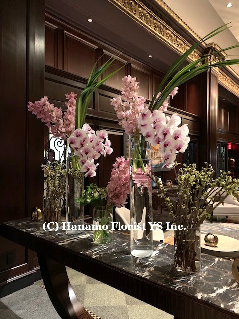 LOBB306 LOBBY FLOWER DISPLAY - Click Image to Close